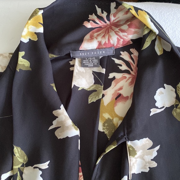 Suzy Shier black background floral fall blouse long sleeves bow tie front - Picture 3 of 10